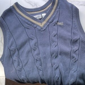 Izod Gray V-Neck Sweater Vest